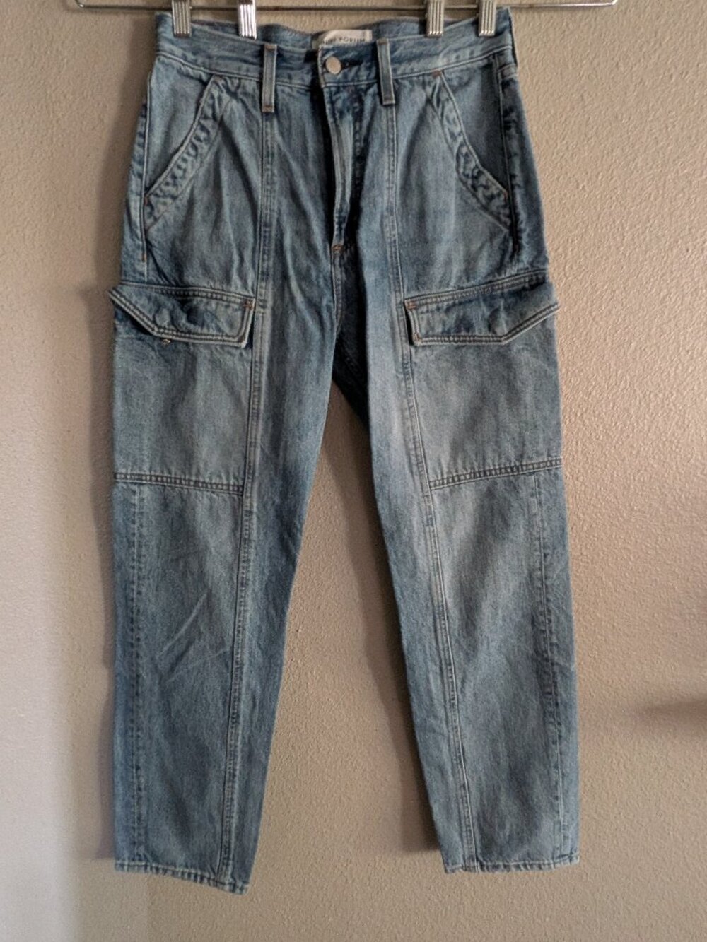 Aritzia ‘90s Low Rise Cargo Slim Jeans Light Wash Size 27